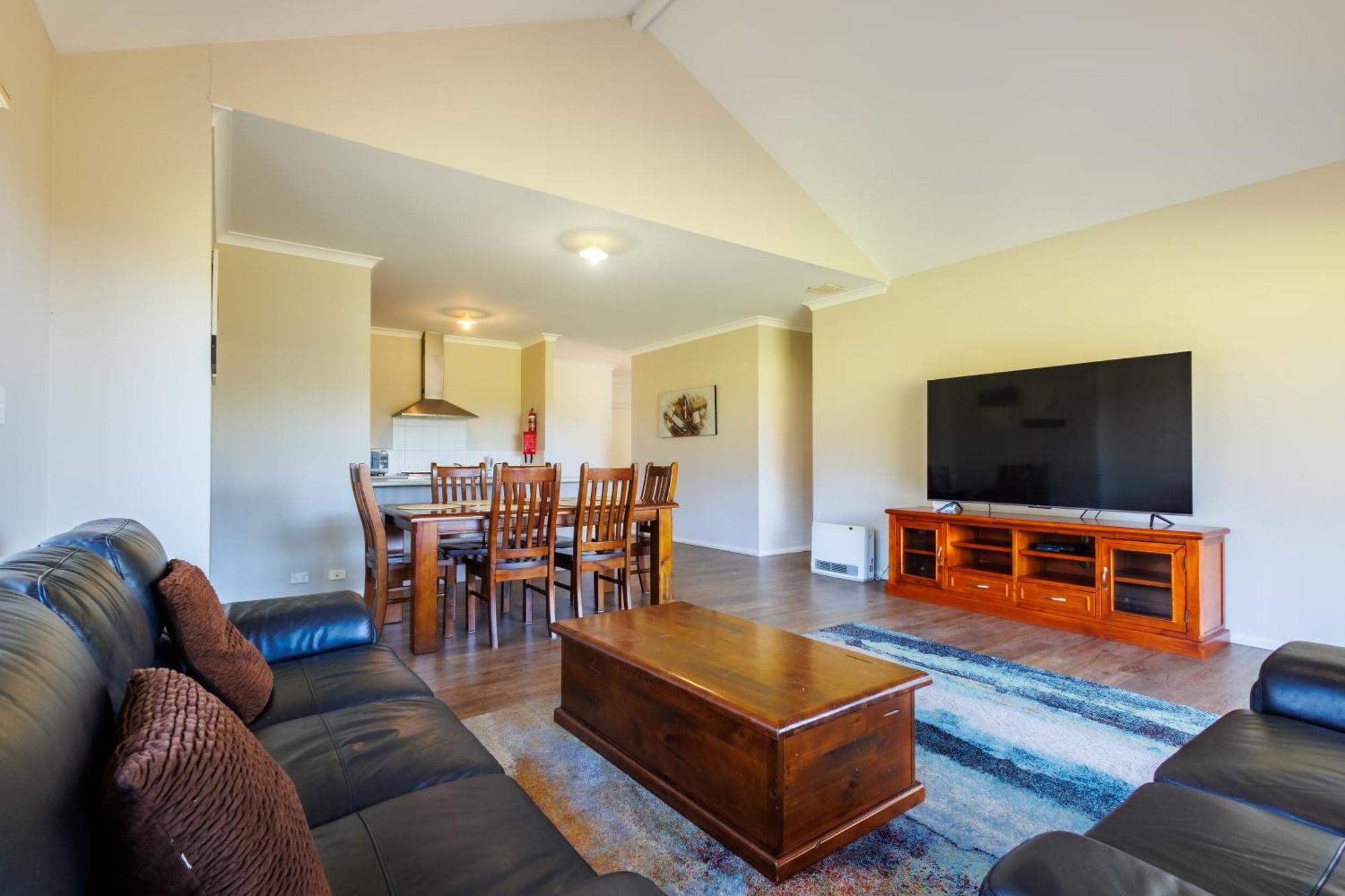 Cosy Corner By The Bnb Collection Albany Exterior photo
